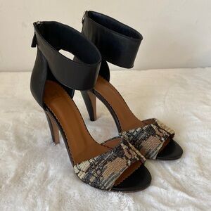 Missoni Black & Gold Ankle Strap Sandals Size 41